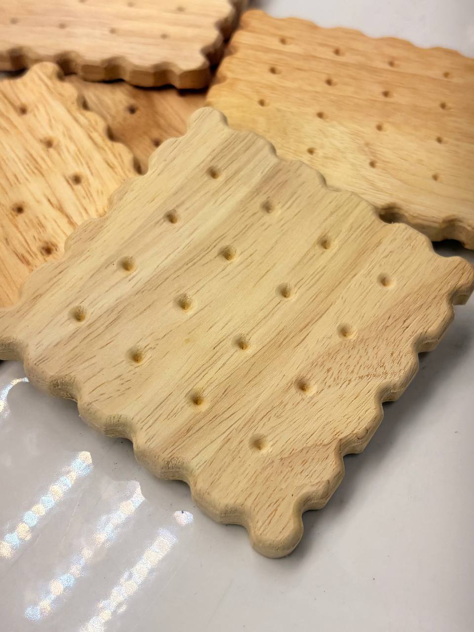 .زیر لیوانی بیسکویتی