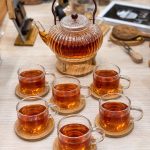 فنجان دسته دار و زیر لیوانی